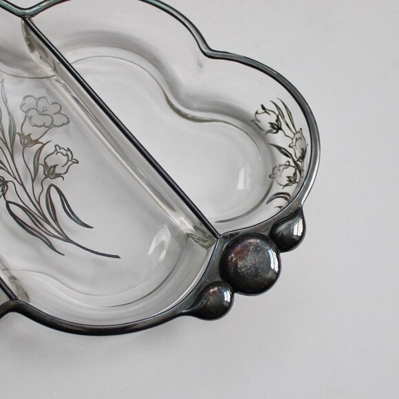 Vintage Silver Floral Daffodil Overlay Painted Divided Glass Serving Tray - Picture 3 of 6